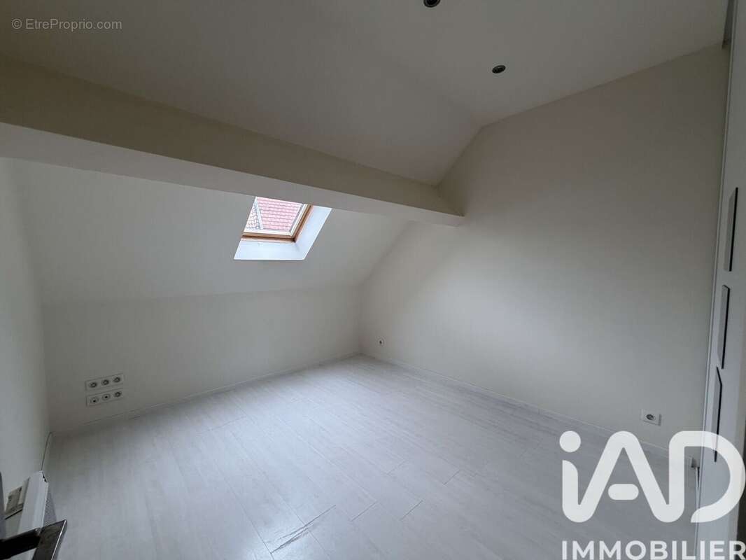 Maison 77 m² à Sevrey  - photo 9