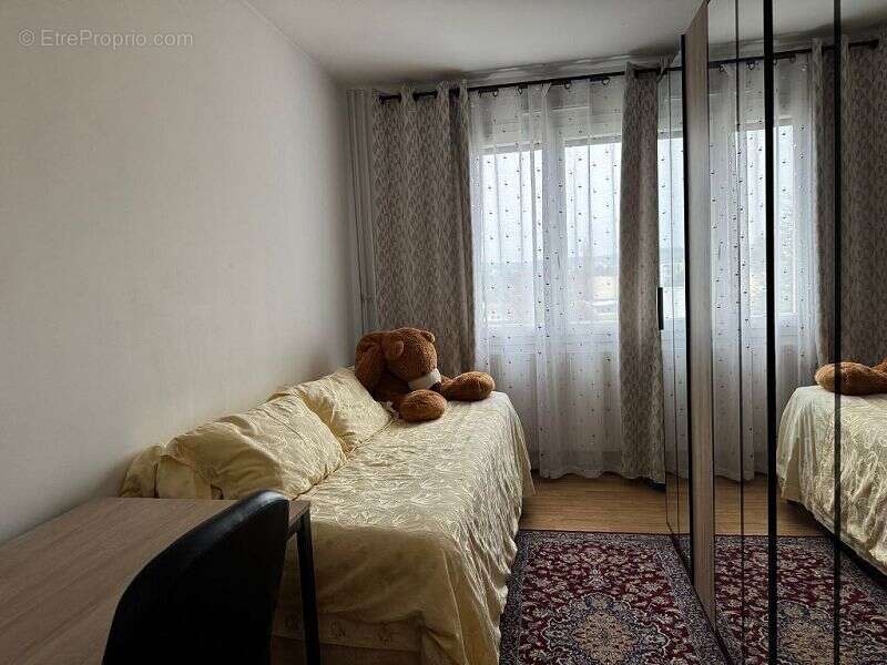 Appartement 68 m² à Sens  - photo 4