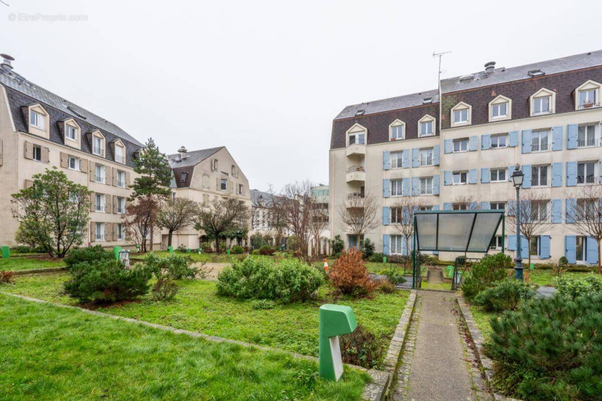 Appartement à RUEIL-MALMAISON