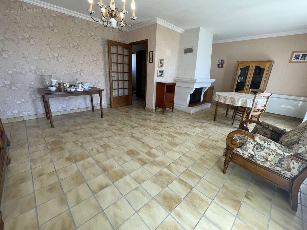 Maison à CHAUVIGNY