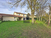Maison à SAINTE-FOY-LES-LYON