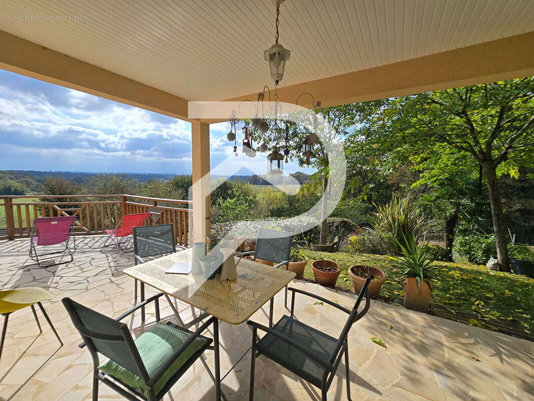 Maison à CASTEIDE-CANDAU