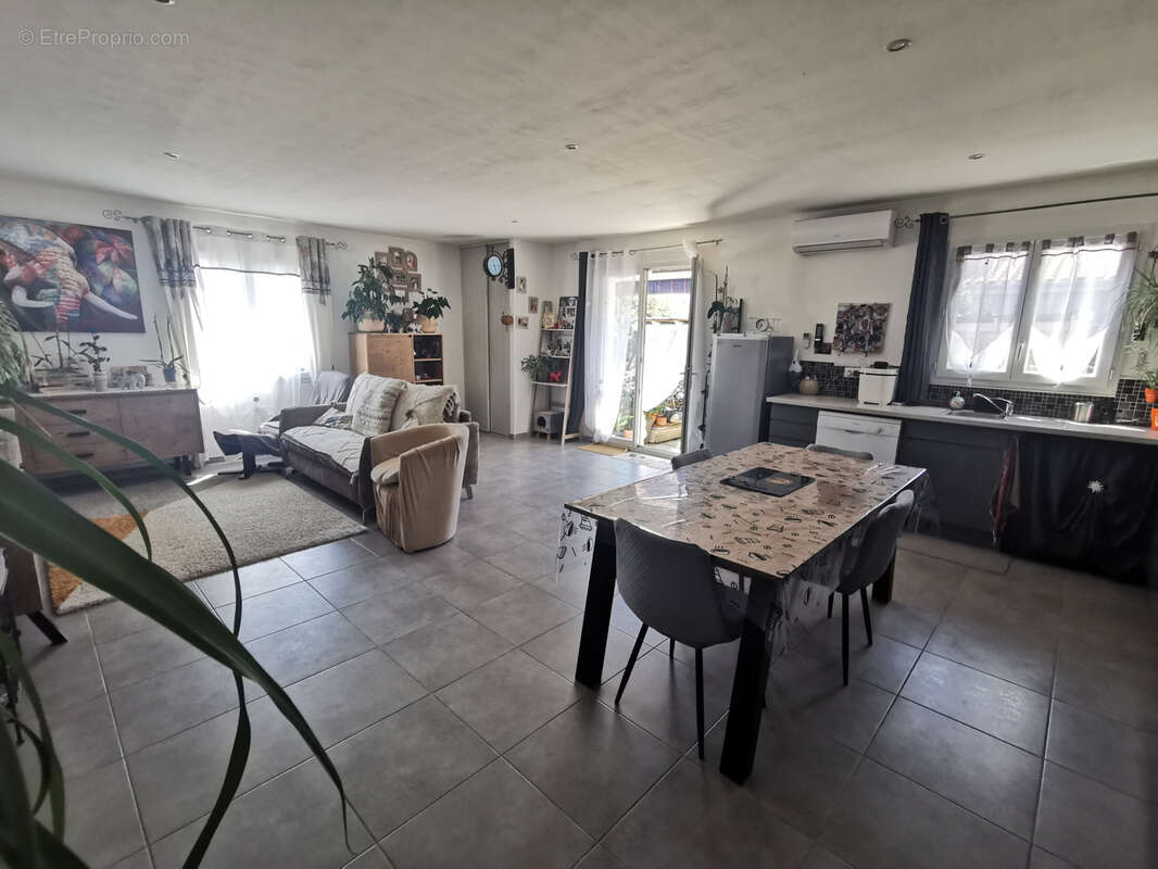 Maison à SAINT-MATHIEU-DE-TREVIERS