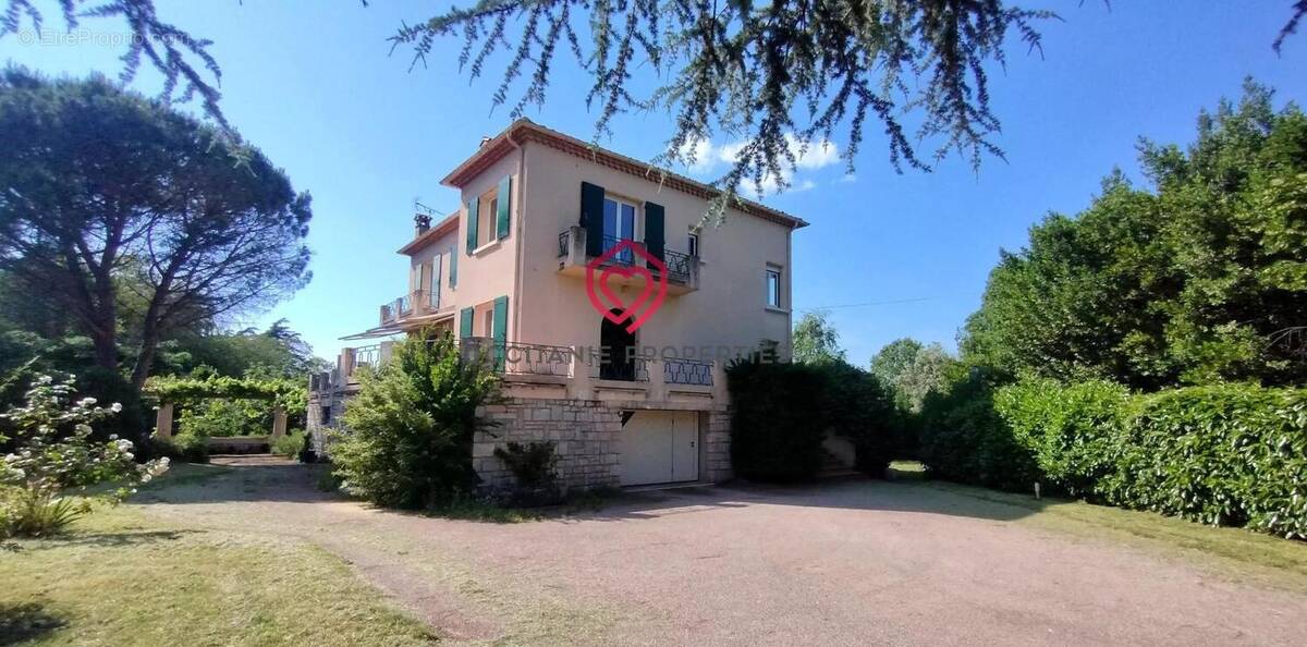 Maison à AUSSILLON
