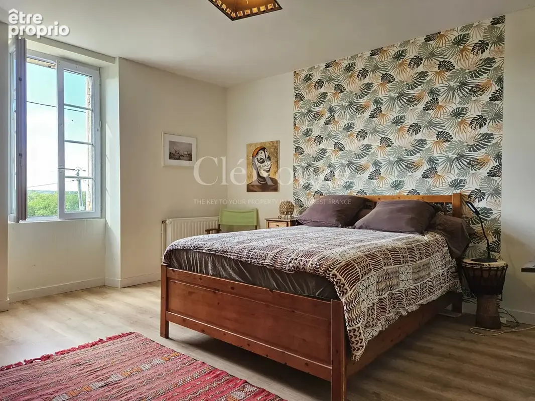 Entre Pellegrue et Gensac – Maison en pierre pleine de charme avec vue dégagée. piscine et potentiel locatif - photo 16