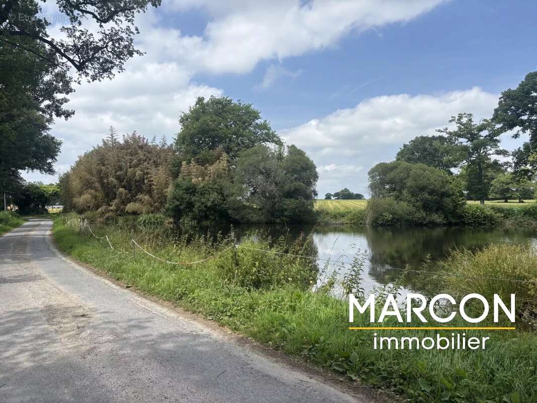 Maison à ARNAC-LA-POSTE