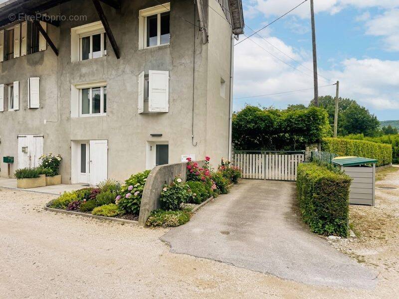 Appartement à MOIRANS
