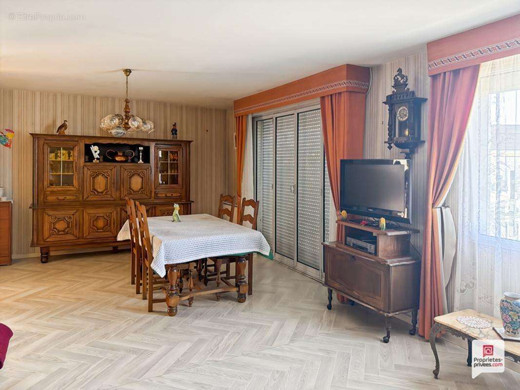 Maison à SABLE-SUR-SARTHE