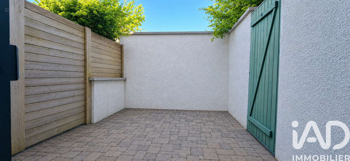 Photo 2 - Appartement à PLOMBIERES-LES-DIJON