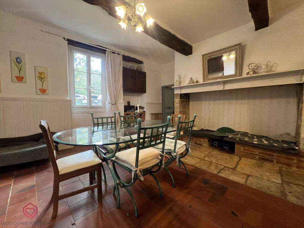 Maison à LARROQUE-SAINT-SERNIN