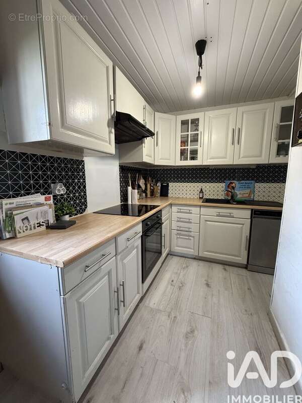 Maison 89 m² à Crecy-La-Chapelle  - photo 6