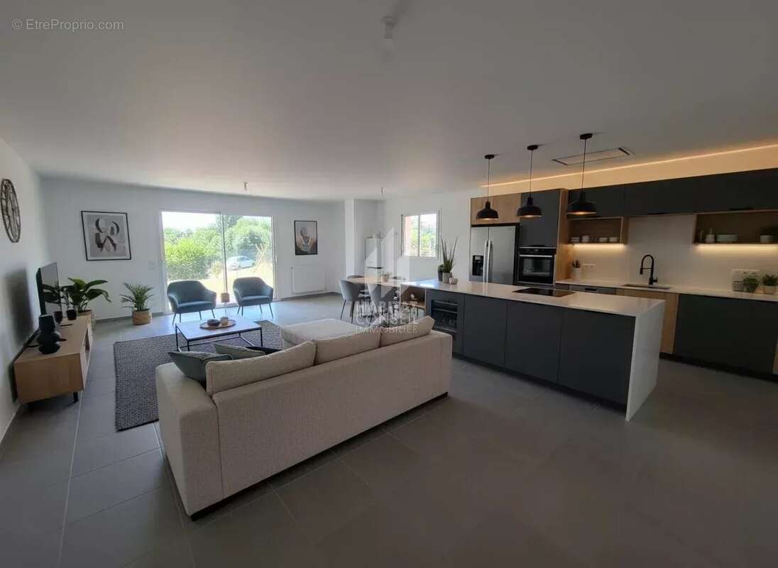 Appartement à LES ABRETS