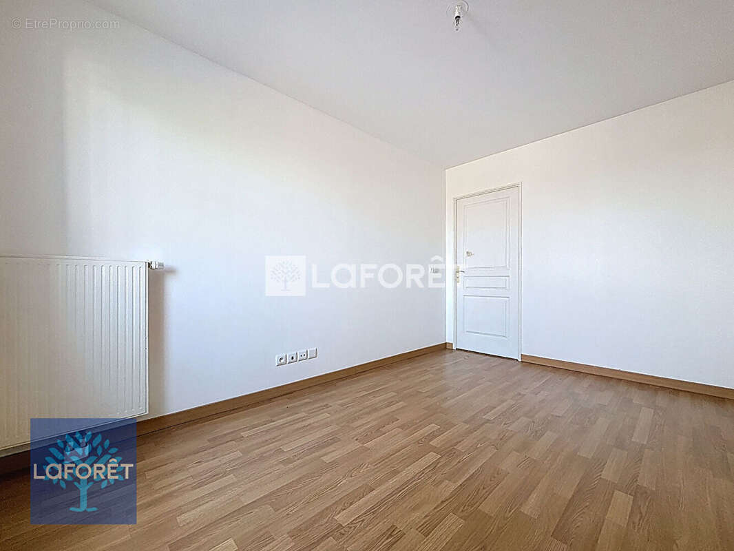 Appartement à CHENNEVIERES-SUR-MARNE