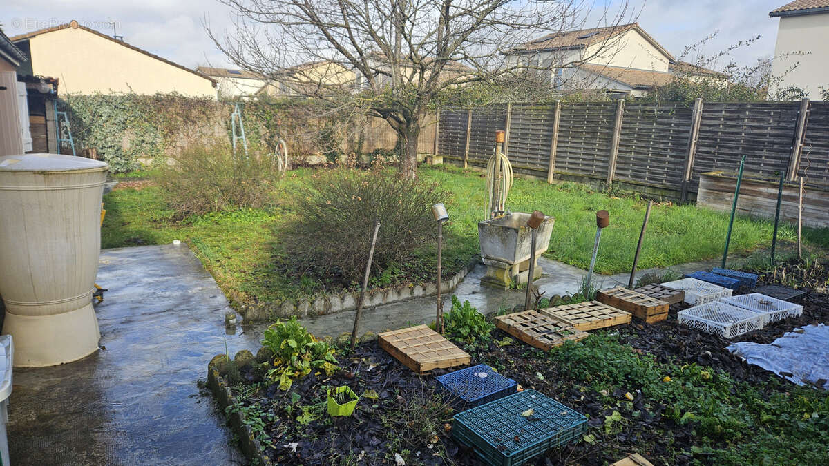 Maison à CASTELGINEST