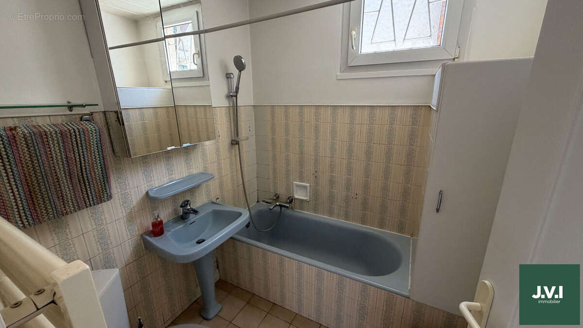 A VENDRE Maison Argenteuil 3 pièce(s) 63 m² - photo 6