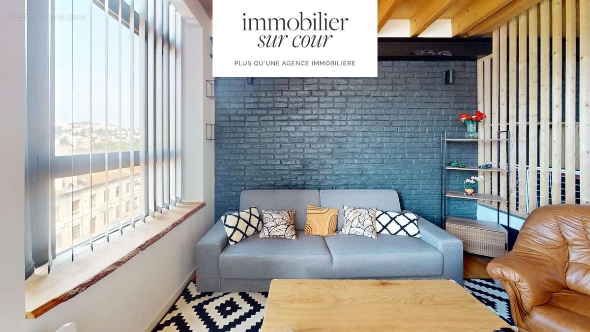 Appartement à SAINT-ETIENNE