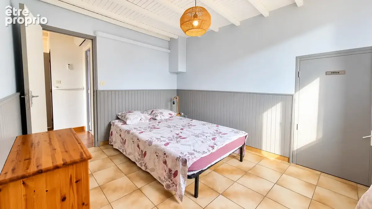 Maison d’architecture 180 m2 avec 5 chambres, piscine et terrain de 1 255 m2   proche Lézignan-Corbières - photo 13