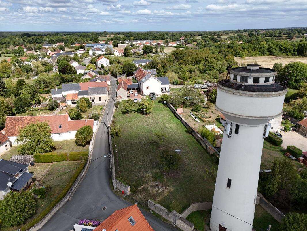 Terrain à LE PECHEREAU