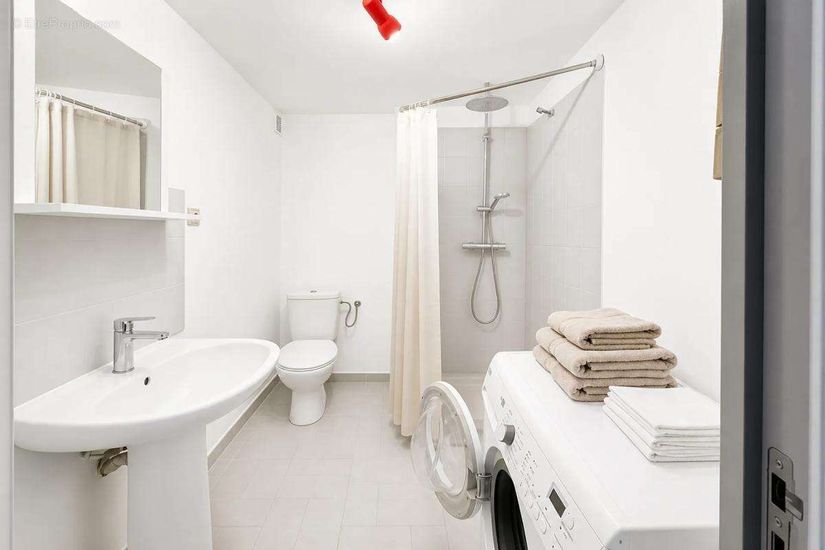 Appartement à LORGUES
