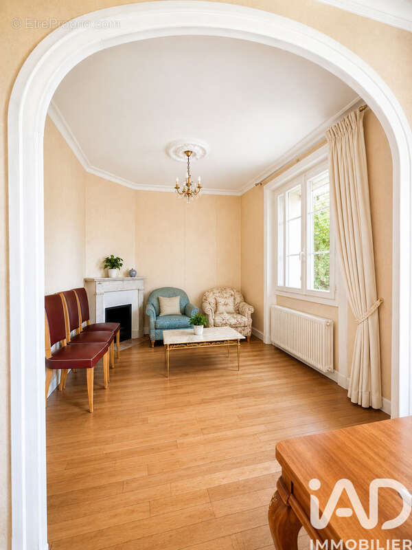 Photo 3 - Maison à FLEURY-LES-AUBRAIS