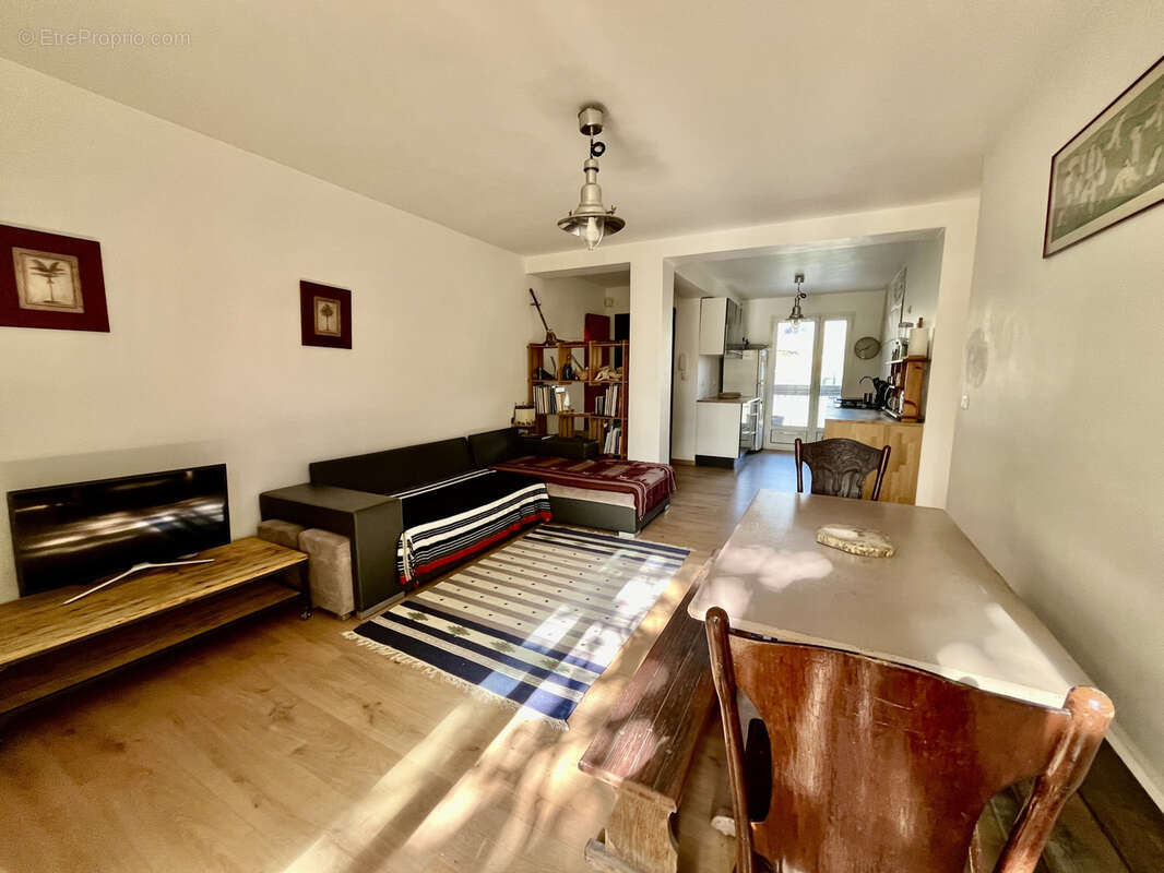 Appartement à MARSEILLE-16E
