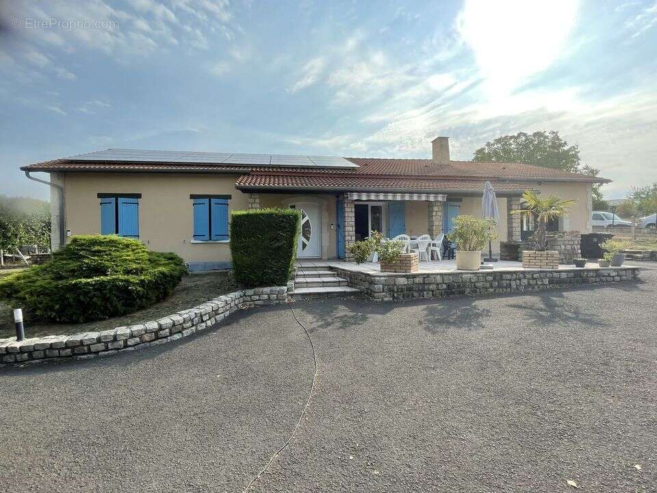 Maison à BAS-ET-LEZAT