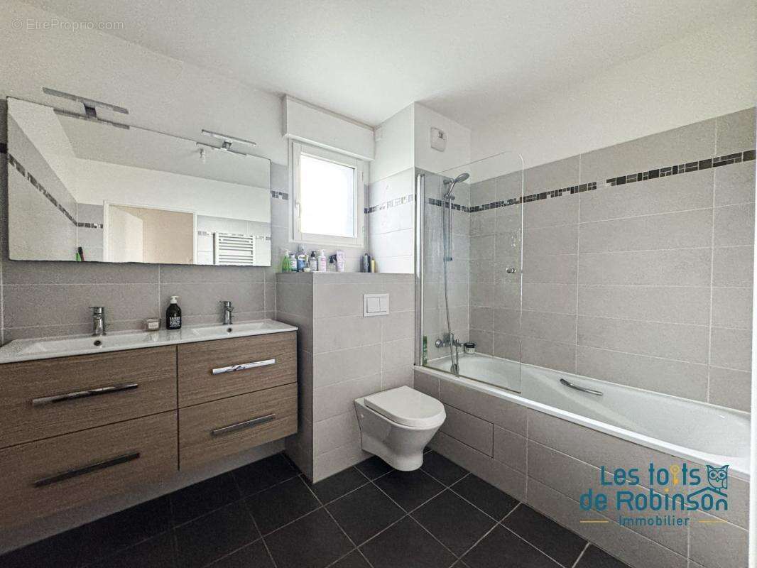 Appartement à LE PLESSIS-ROBINSON