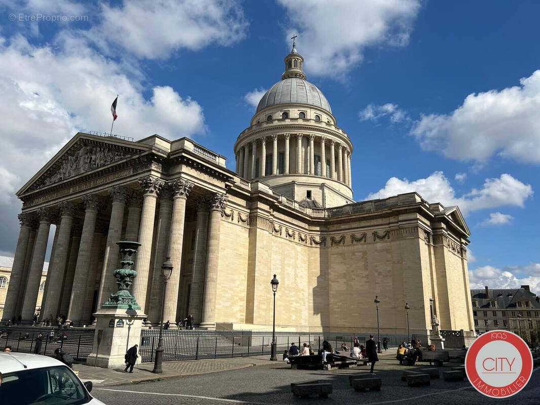 Commerce à PARIS-5E