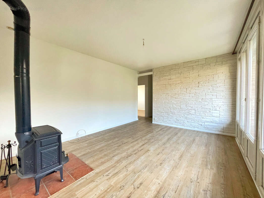 Appartement à LOIRE-SUR-RHONE