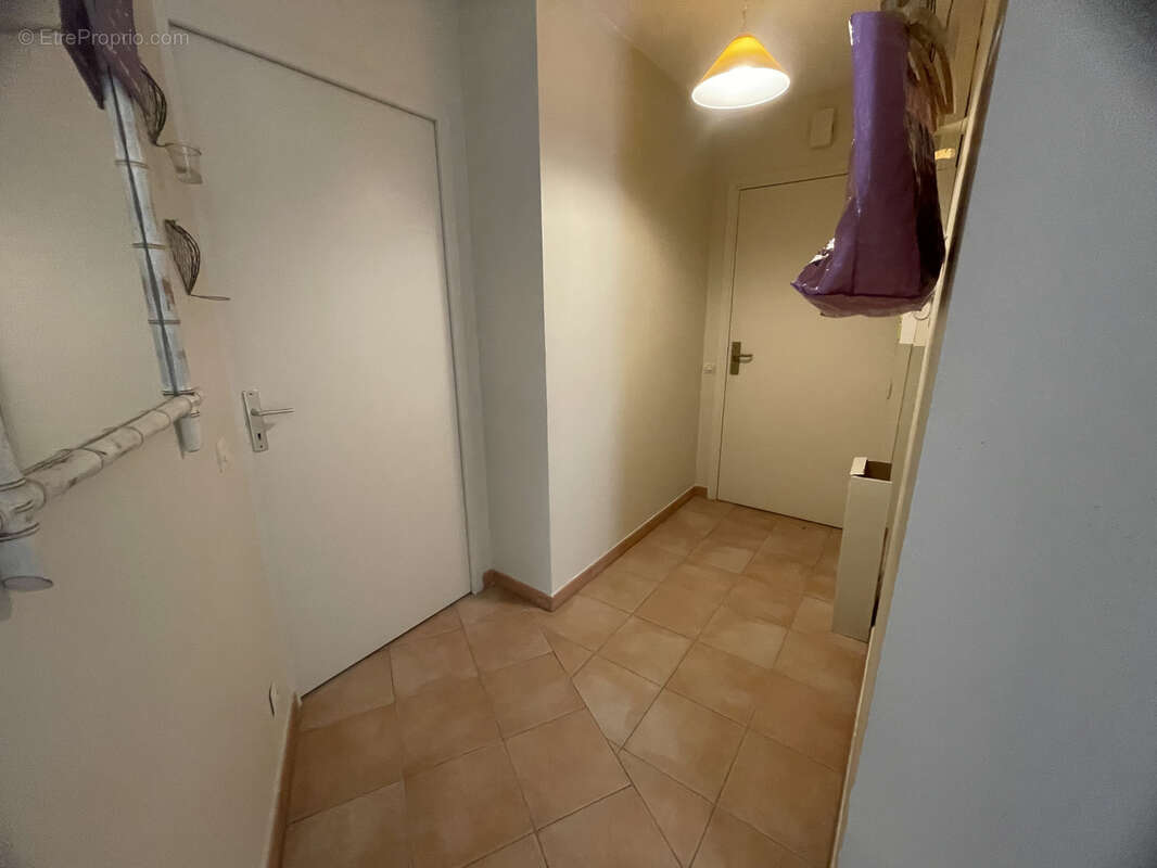 Appartement à LA CROIX-VALMER