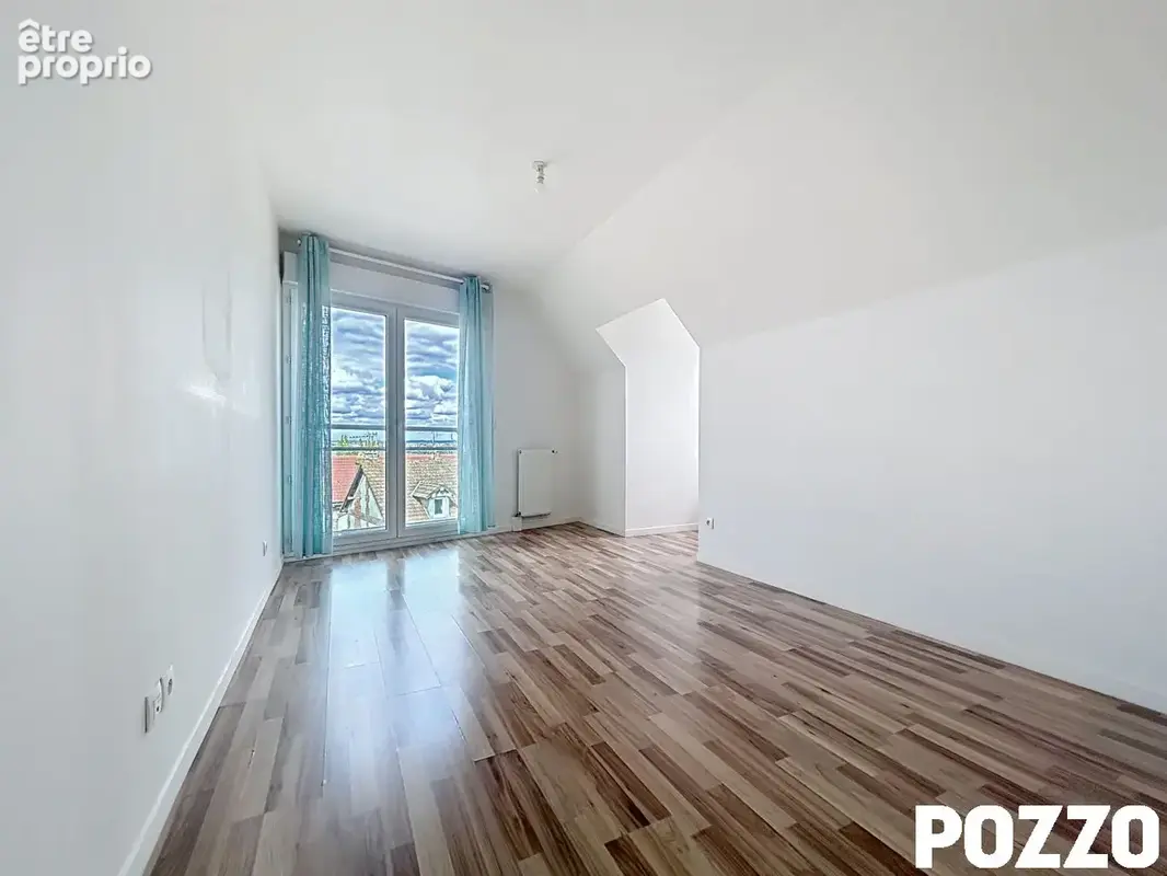 Magnifique Duplex moderne avec séjour lumineux à La Rivière Saint Sauveur ! - photo 5