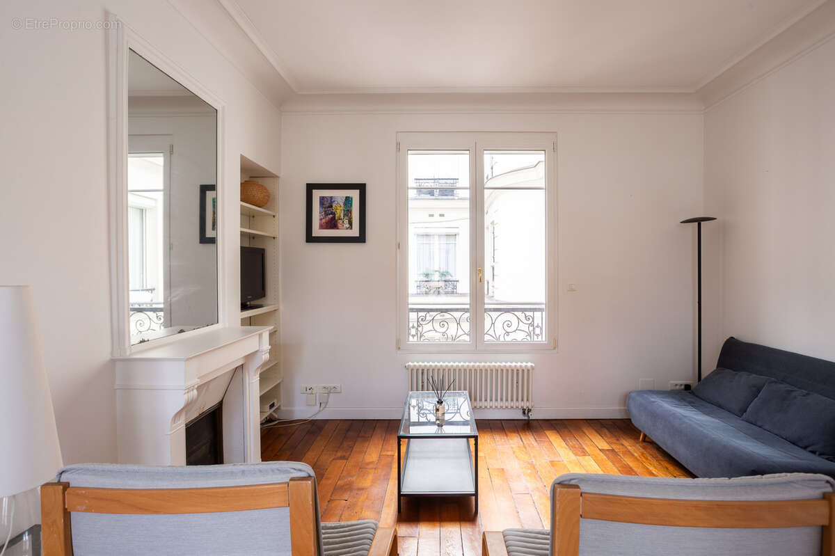 Appartement à PARIS-6E