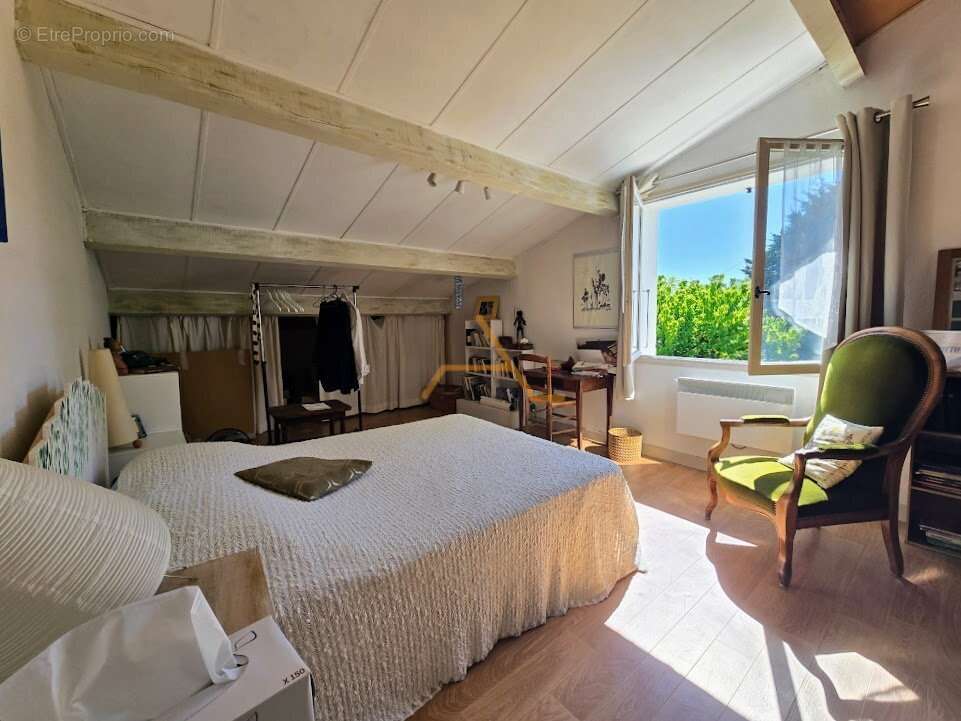Maison à LA BEGUDE-DE-MAZENC