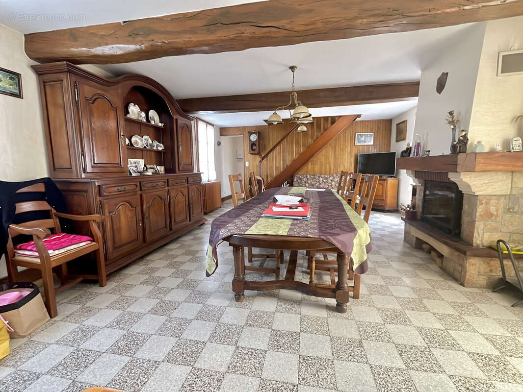 Maison à HOUDANCOURT