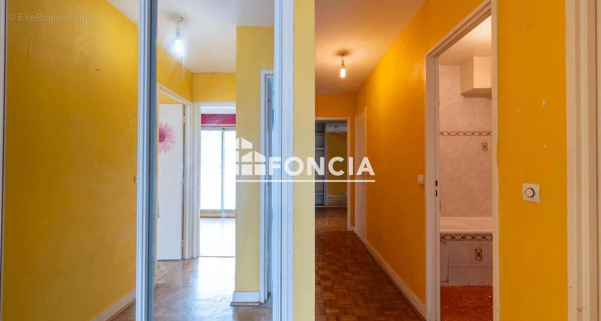 Appartement à PARIS-19E