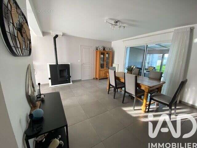 Photo 8 - Maison à MONTFORT-SUR-MEU