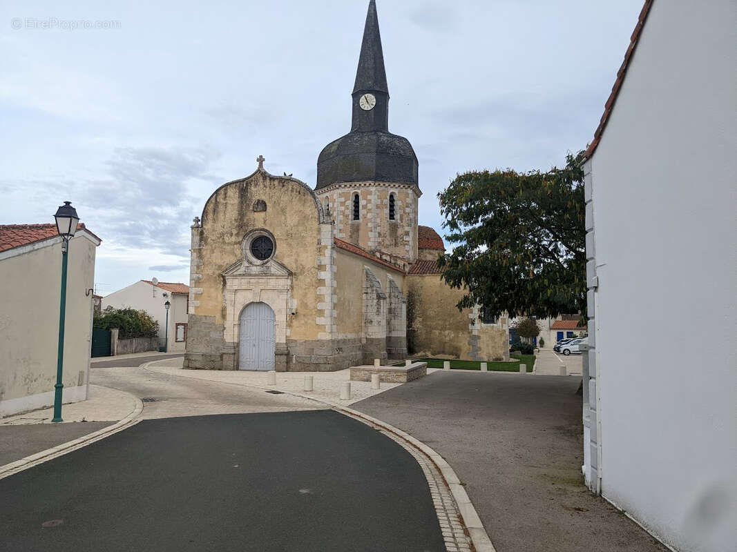 Terrain à LA JONCHERE