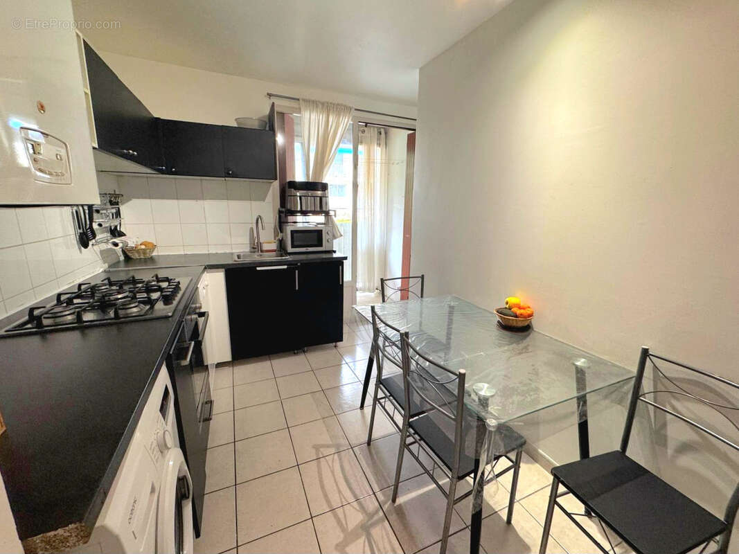 Appartement à MARSEILLE-9E