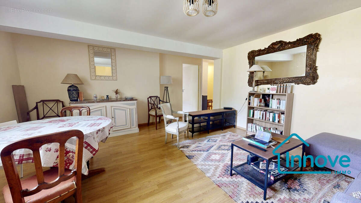 Appartement à JOUY-EN-JOSAS