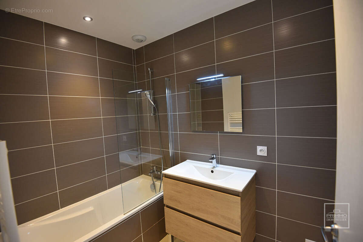 Saint Cyr Au Mont d'Or - T3 de 89m², à 10mn à pied du village, dans bâtisse du XIXème - photo 7