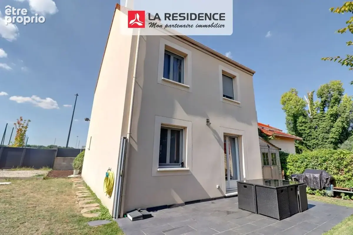Maison 5 pièces 90 m² à vendre à Maurecourt (78780) - photo 2
