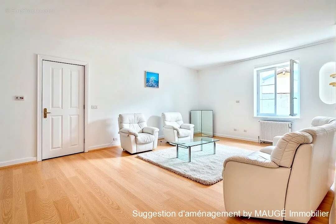 Maison à SAINT-PIERRE-DE-CHANDIEU