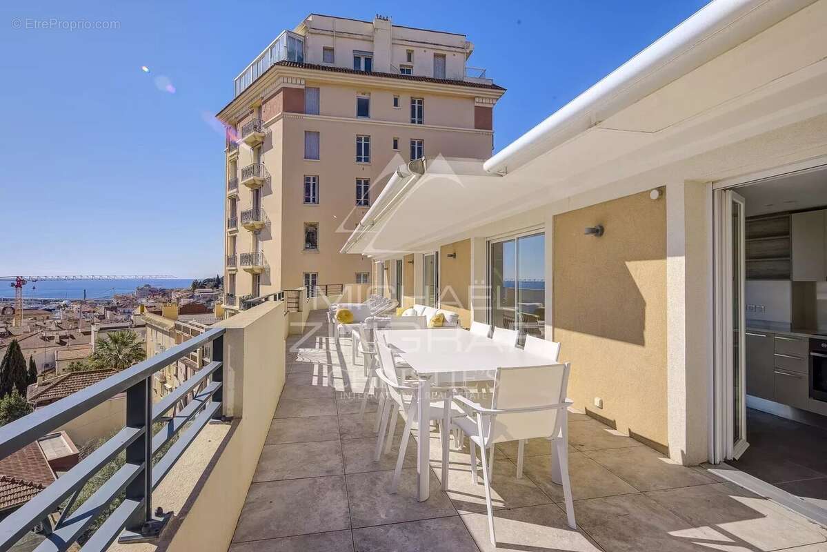 Cannes - Proche centre-ville - Penthouse 172 m² - photo 4