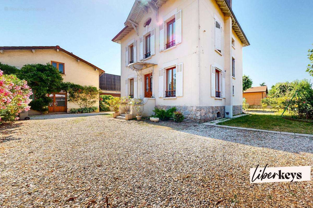 Maison à BRIGNAIS