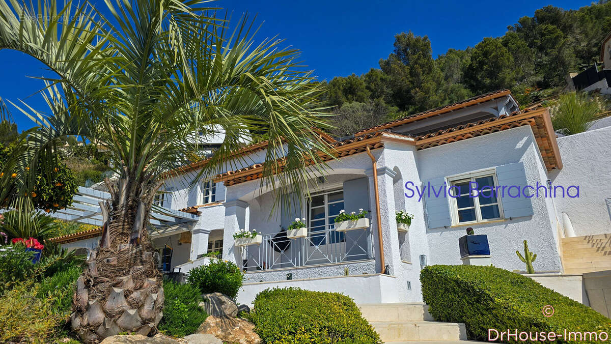 Maison à CARQUEIRANNE
