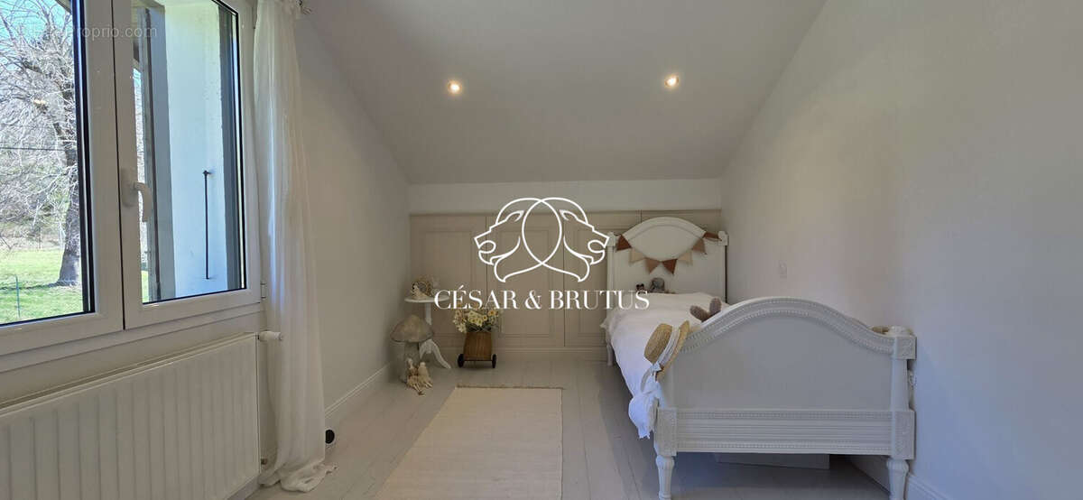 Maison à LE CHAMBON-SUR-LIGNON