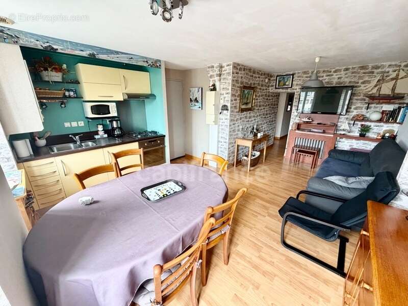 Appartement à CHATEAULIN