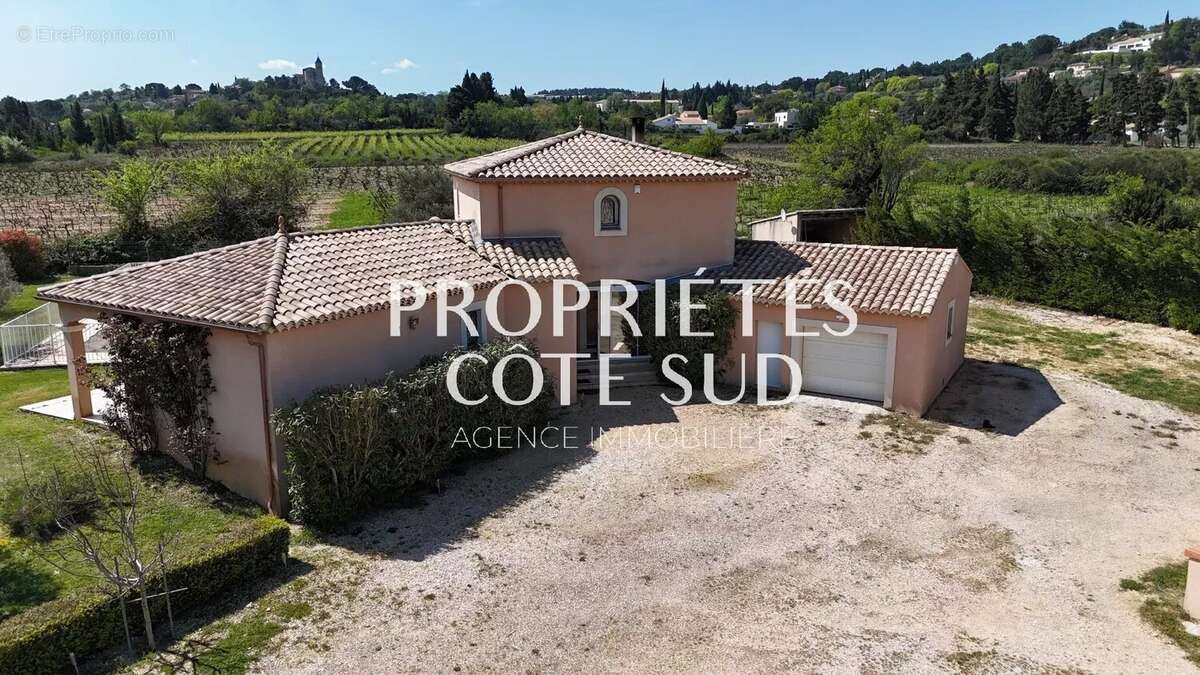 Maison à ROCHEFORT-DU-GARD