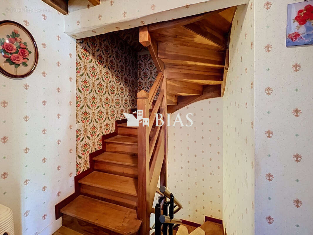 Maison à JUMIEGES
