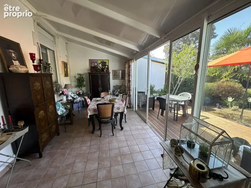 Périgueux – maison rénovée avec jardin, terrasse et climatisation - photo 8